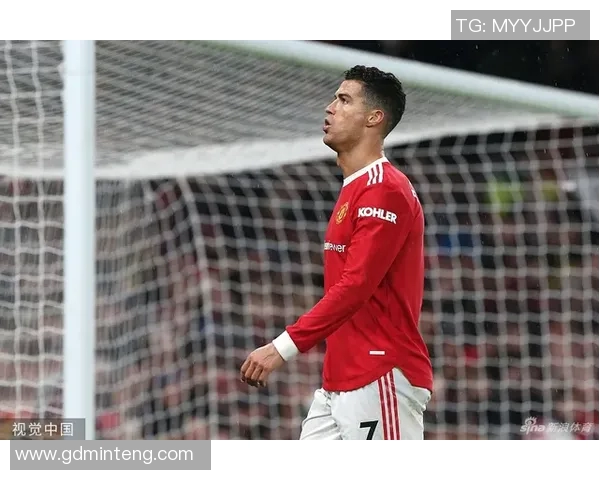 可兰白克的传奇人生与文化影响探讨：从历史到现代的多维视角