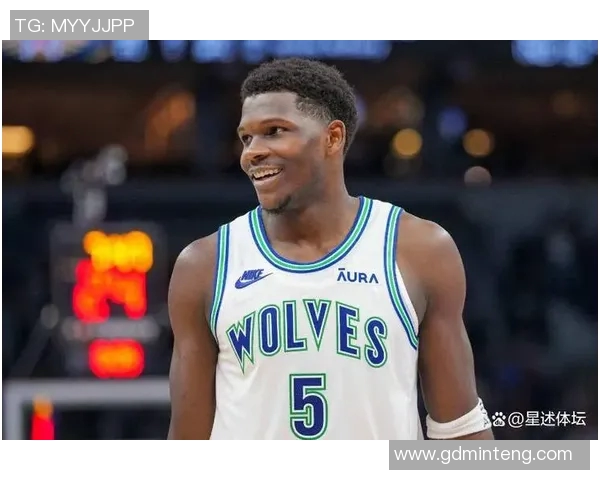季前赛激战雄鹿对决森林狼球星表现引发球迷热议