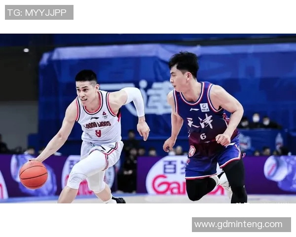 广东与上海篮球对决直播精彩瞬间全程回顾与分析