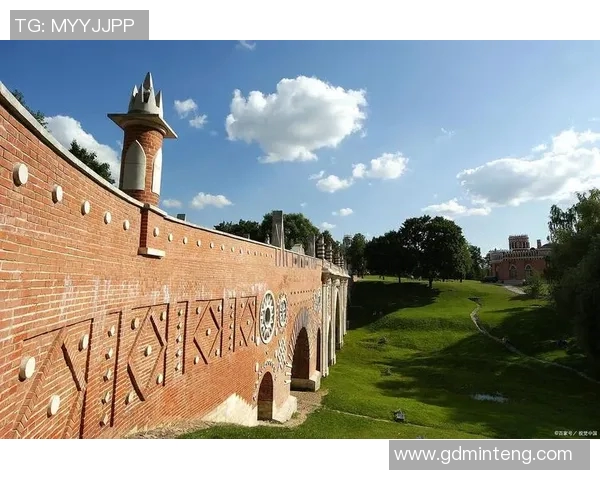 探索埃斯特旺的魅力与历史：一场文化与自然的完美交融之旅