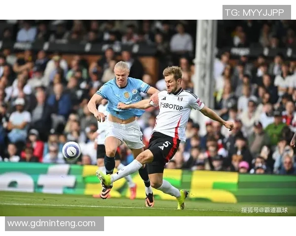 英超曼联与曼城激战正酣赛季巅峰对决比分揭晓